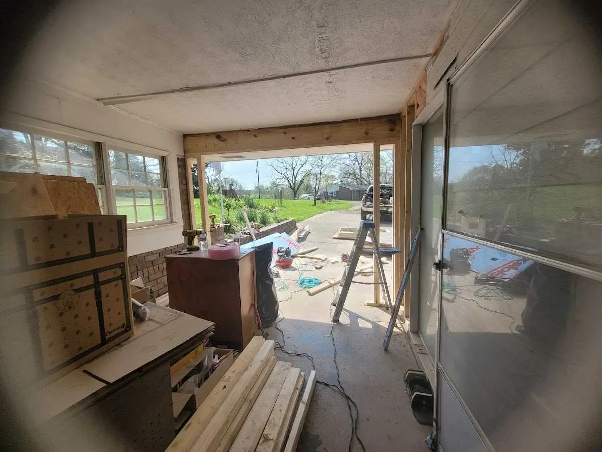 Air movers and dehumidifier for Drying & Dehumidification in Windcrest